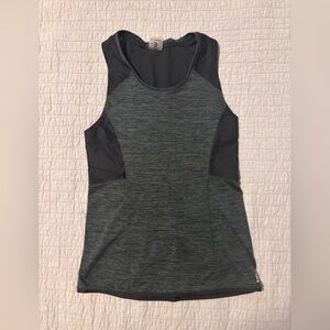 Second Skin Black and Gray Workout Tank Top XS